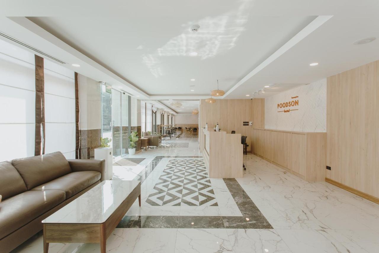 Poodson Hotel Chiangmai Чиангмай Экстерьер фото